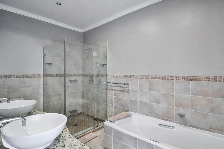 4 Bedroom Property for Sale in Pinnacle Point Golf Estate Western Cape